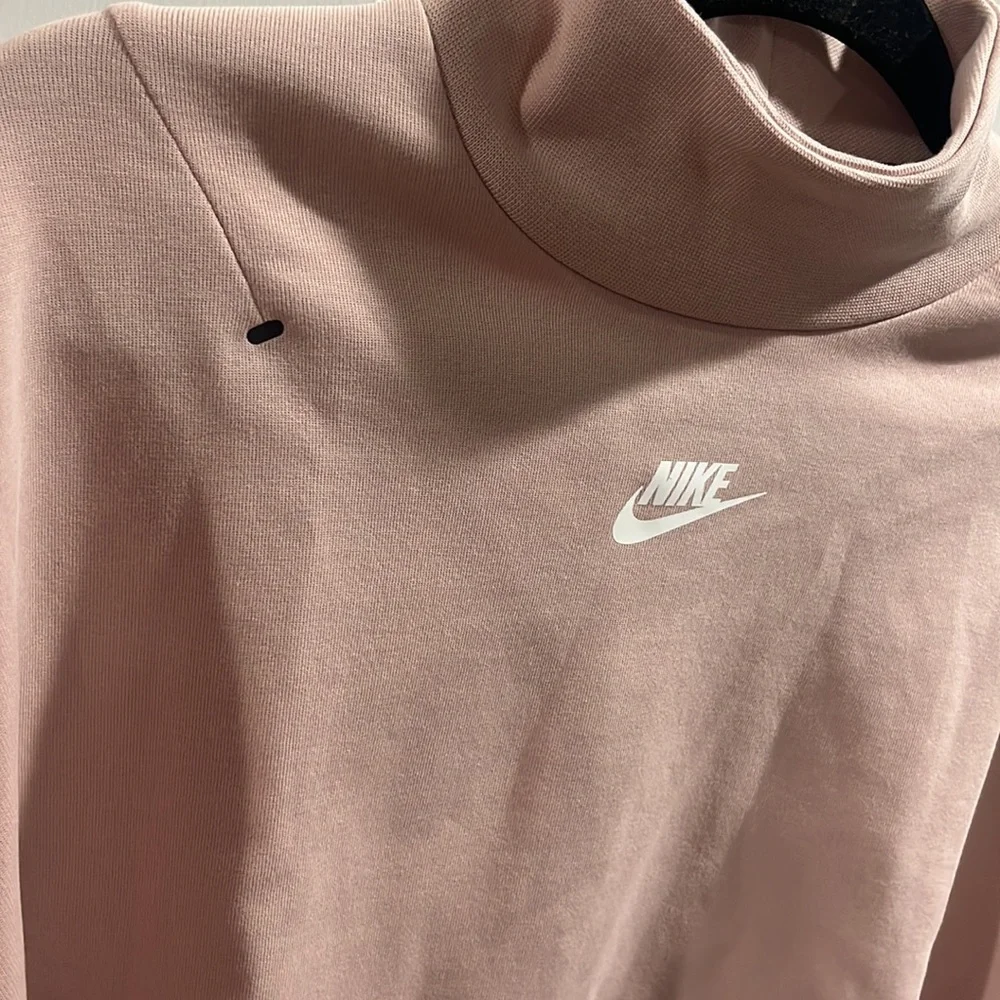 Nike Small Rose Pink Cropped Mock Neck Sweatshirt Like New - Picture 4 of 7